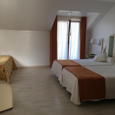Hotel Valle De Cabezon Cabezón de la Sal Chambre photo