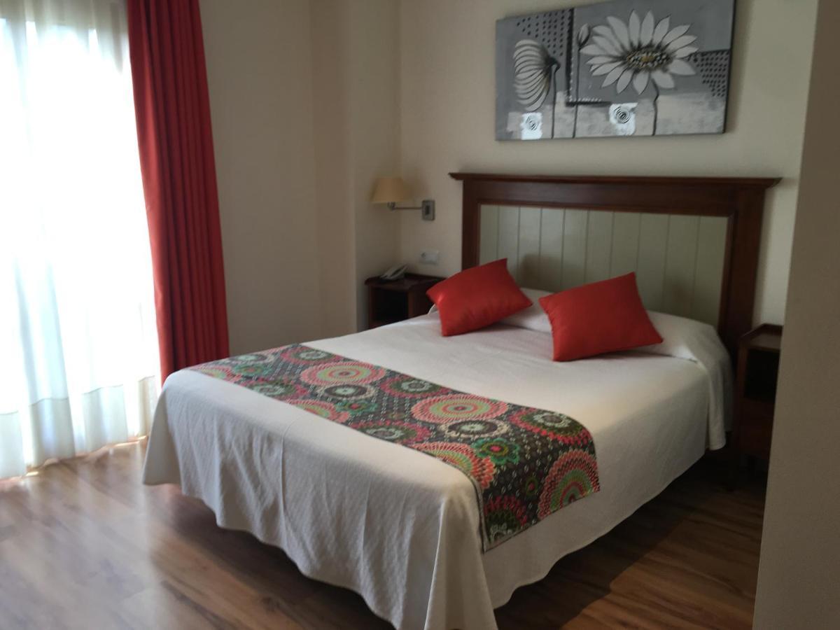 Hotel Valle De Cabezon Cabezón de la Sal Extérieur photo