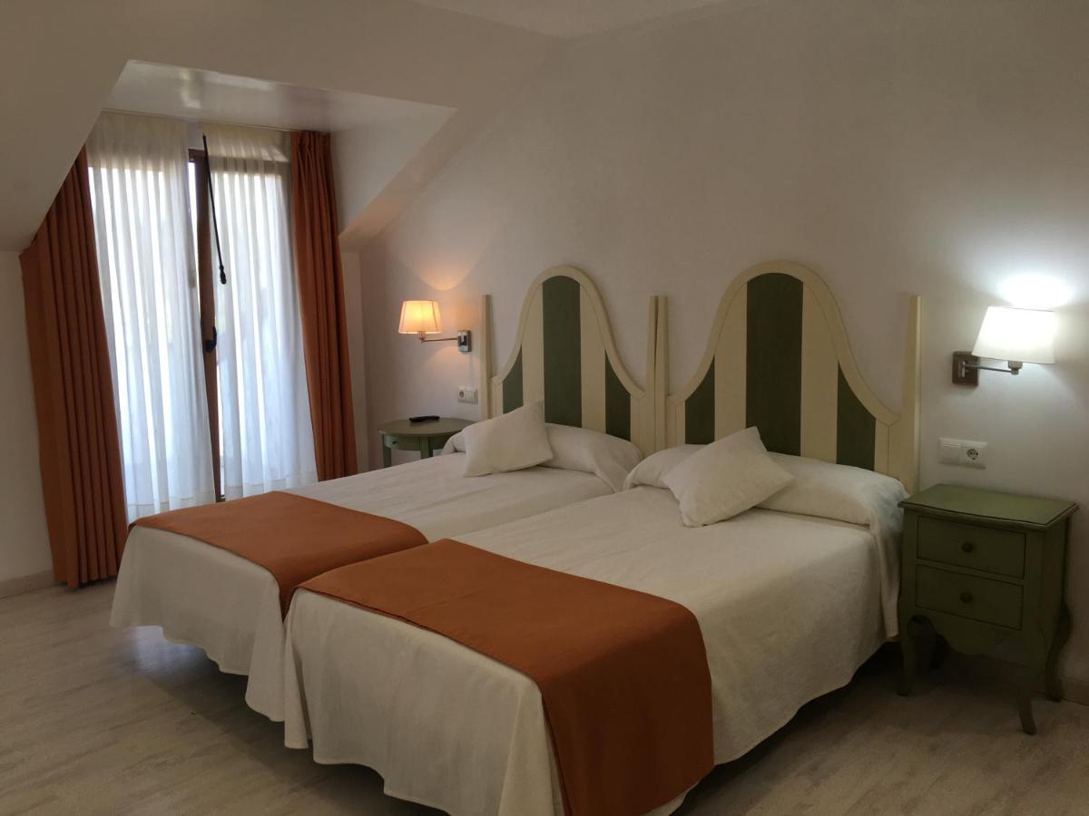 Hotel Valle De Cabezon Cabezón de la Sal Extérieur photo