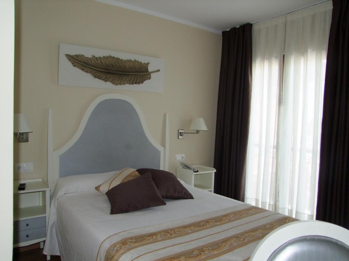 Hotel Valle De Cabezon Cabezón de la Sal Chambre photo